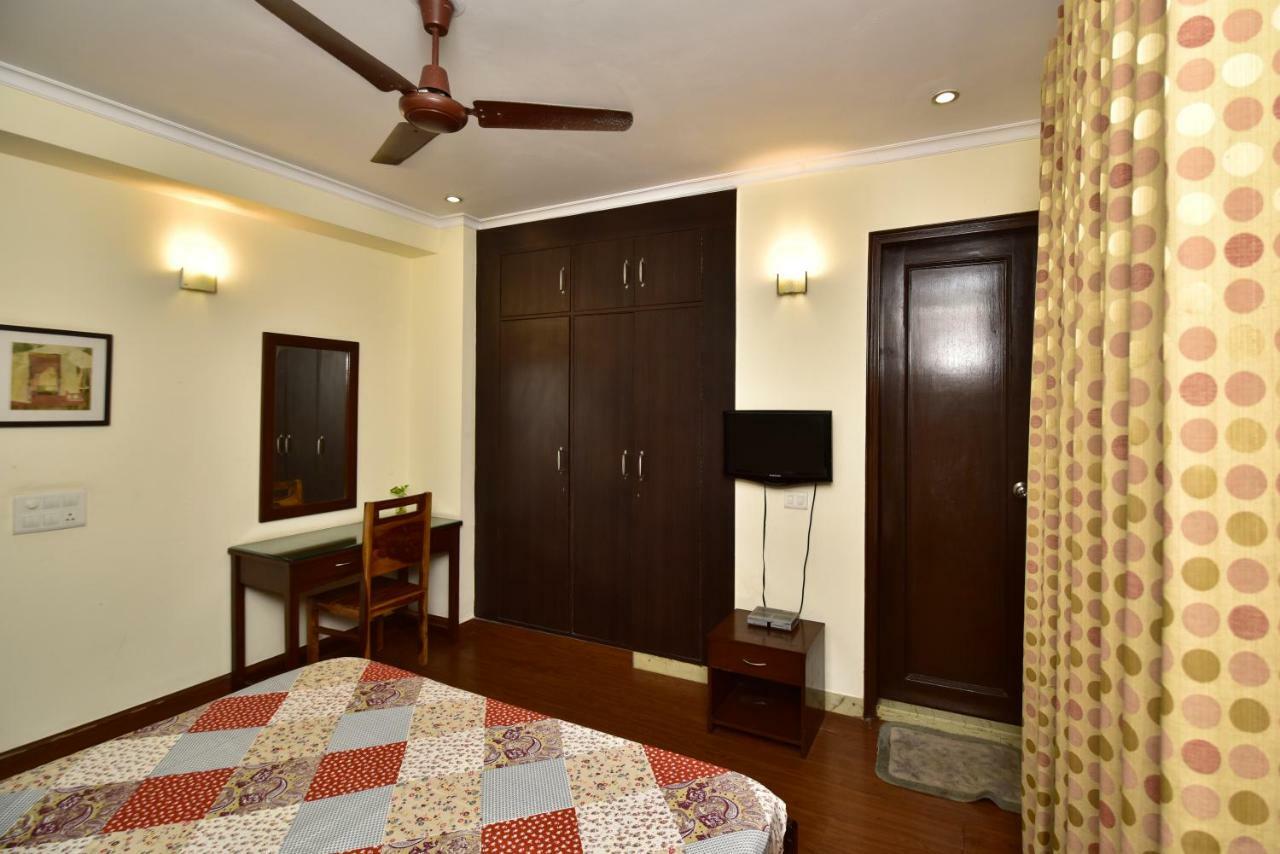 2Bhk Comfortable Furnished Serviced Apartments In Hauz Khas - Woodpecker Apartments Нью-Дели Экстерьер фото