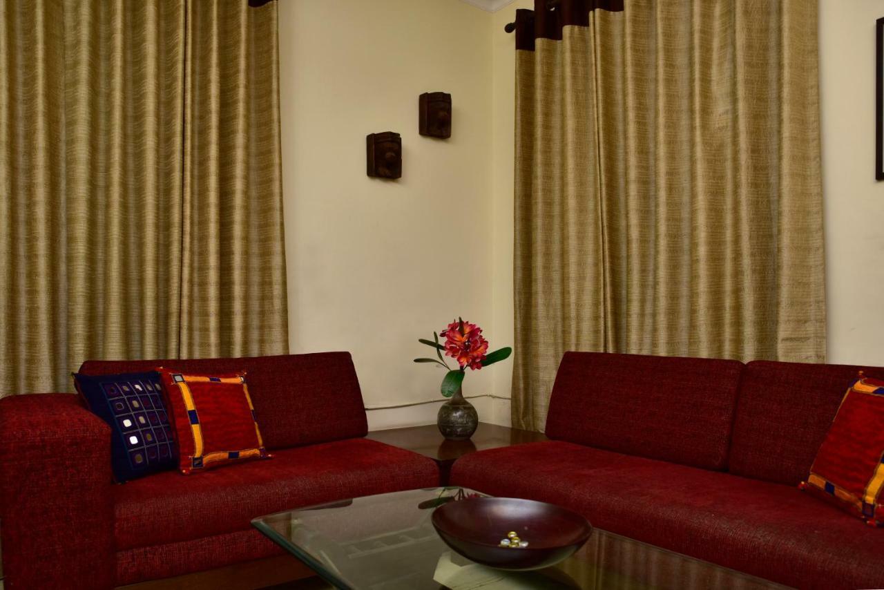 2Bhk Comfortable Furnished Serviced Apartments In Hauz Khas - Woodpecker Apartments Нью-Дели Экстерьер фото
